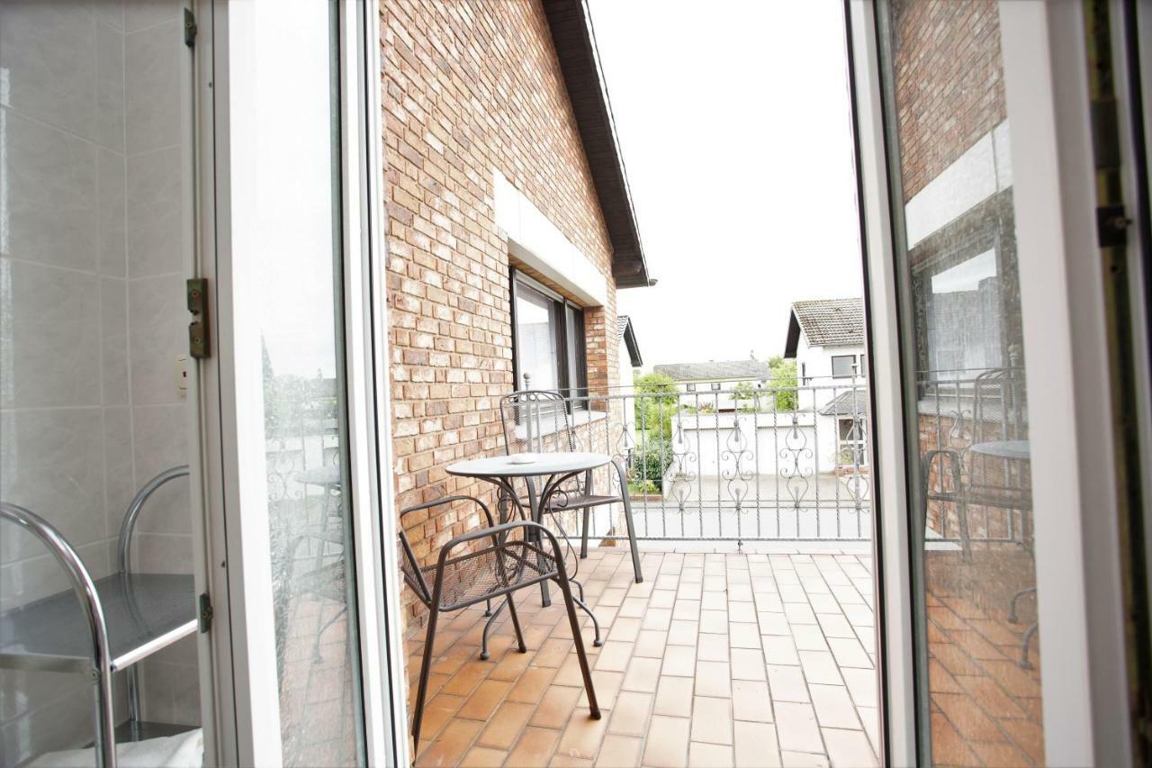 Gaestehaus Am Vogelsang Kerpen  Ngoại thất bức ảnh